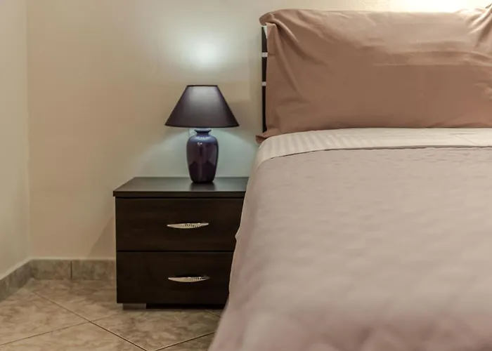 Nitsa's Corner Apartment